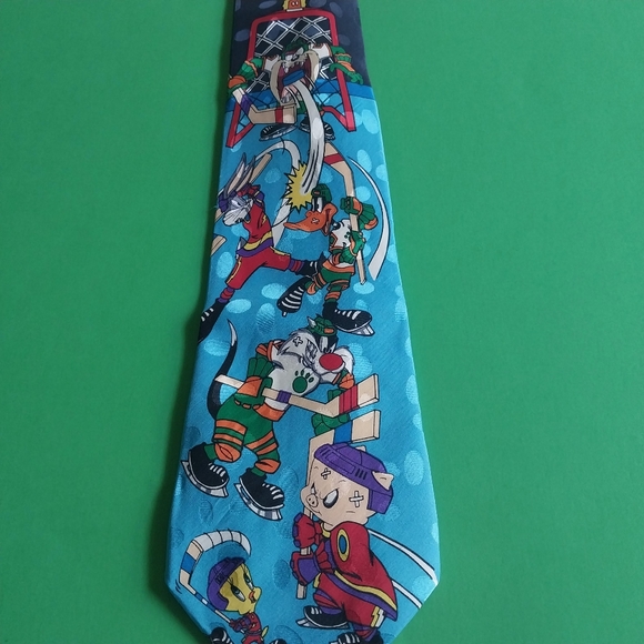 Vintage 90s Looney Tunes Golfer Mens Necktie Bugs Bunny Taz Daffy Cartoon Gift - Picture 2 of 6